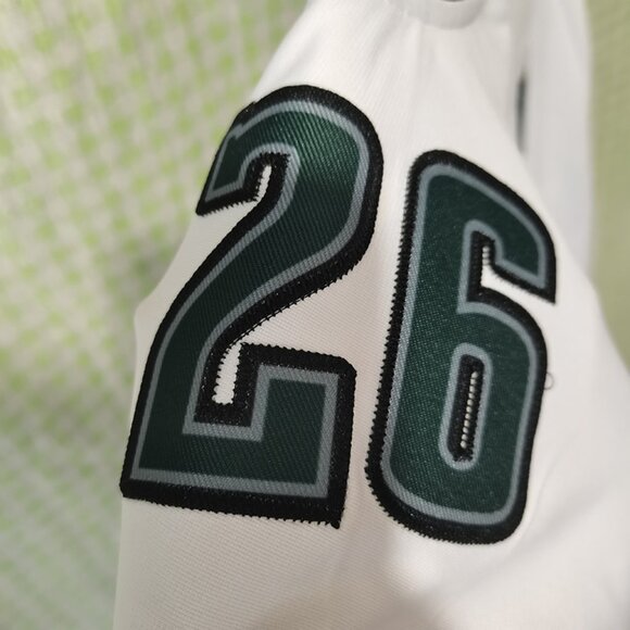 Saquon Barkley Philadelphia Eagles No 26 Jersey - Picture 8 of 12